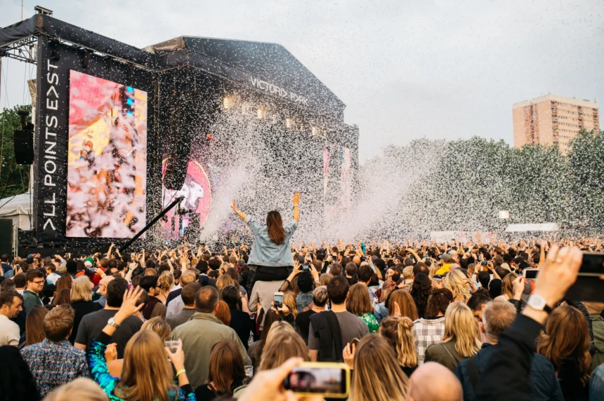 Crowds pack the main stage at Victoria Park, London, during an All Points East festival show — the same AEG-run site where LIDO Festival 2026 has cancelled its June dates due to ground condition concerns.