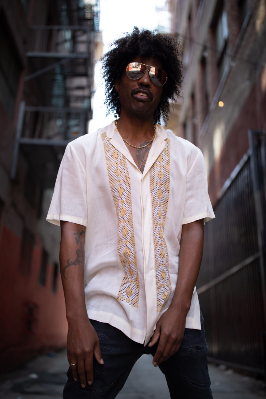 Bootie Brown in a press photo for his single '2 Get 2 U'